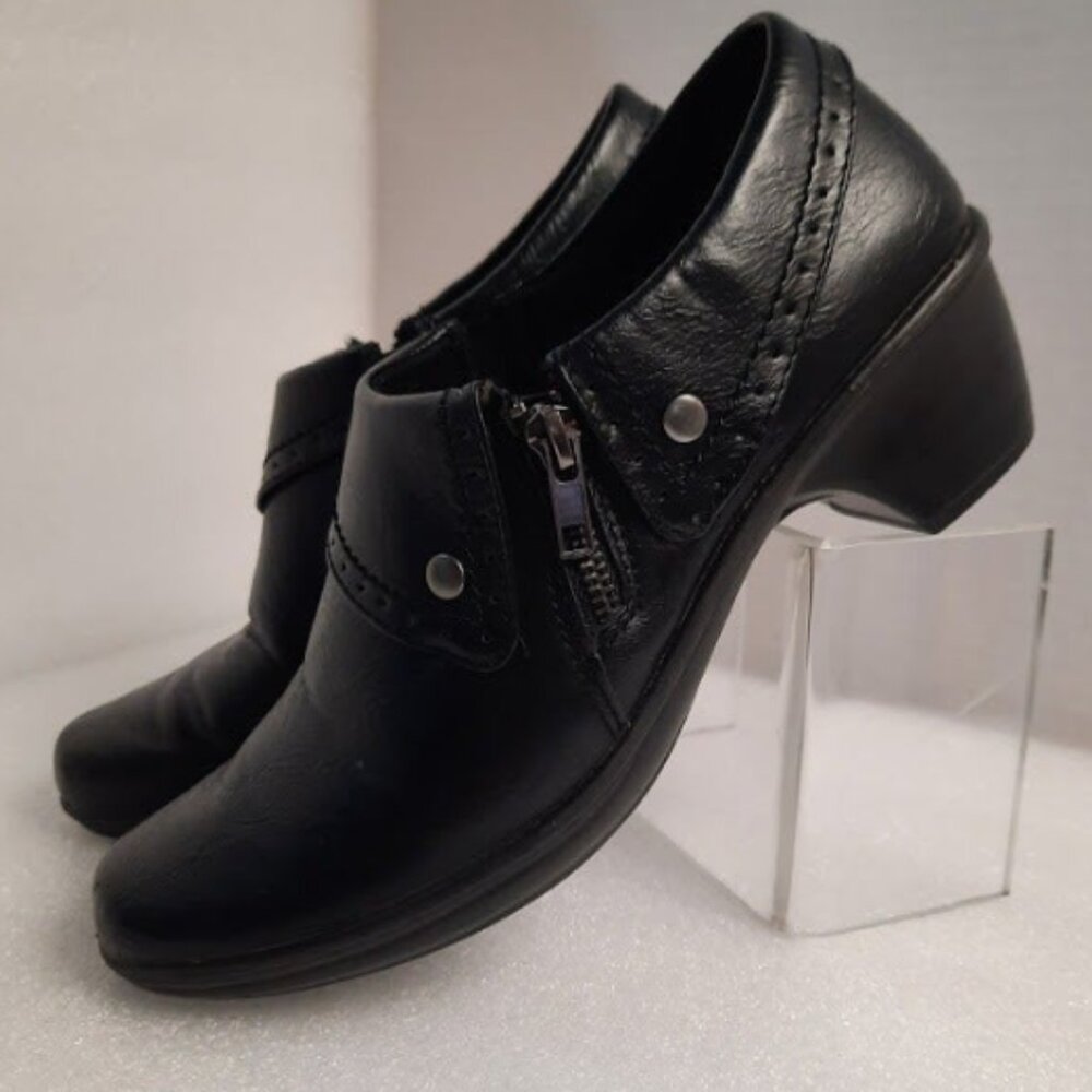 Easy Street Darcy Ankle Boots Bootie (Shootie) Size 9 Black Leather Shoes